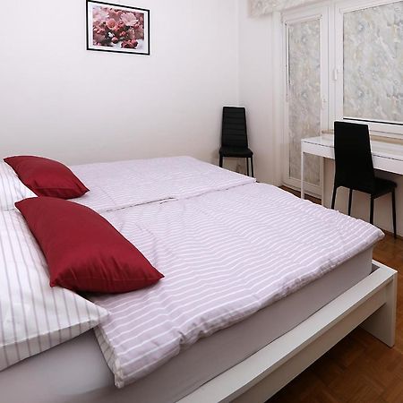 Apartma Dolinar Gorenja Vas  エクステリア 写真
