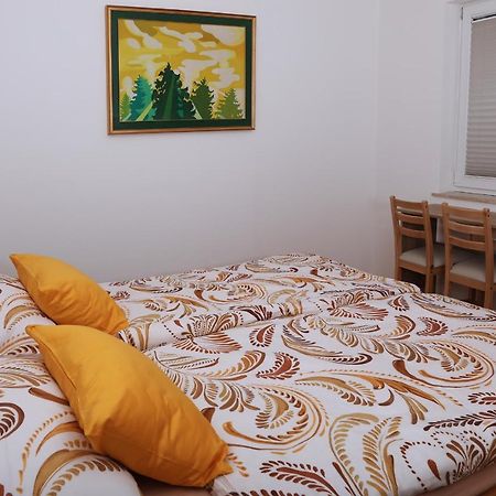 Apartma Dolinar Gorenja Vas  エクステリア 写真