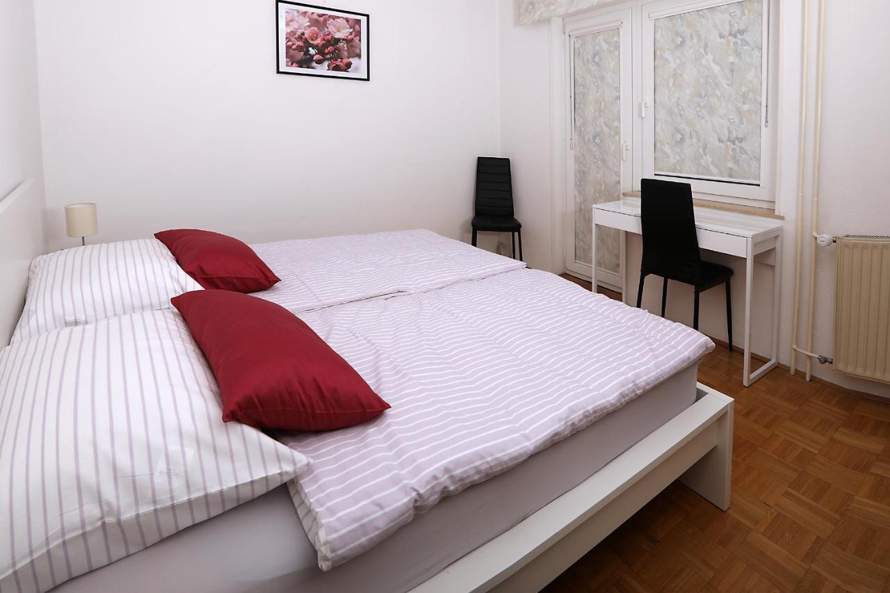 Apartma Dolinar Gorenja Vas  エクステリア 写真