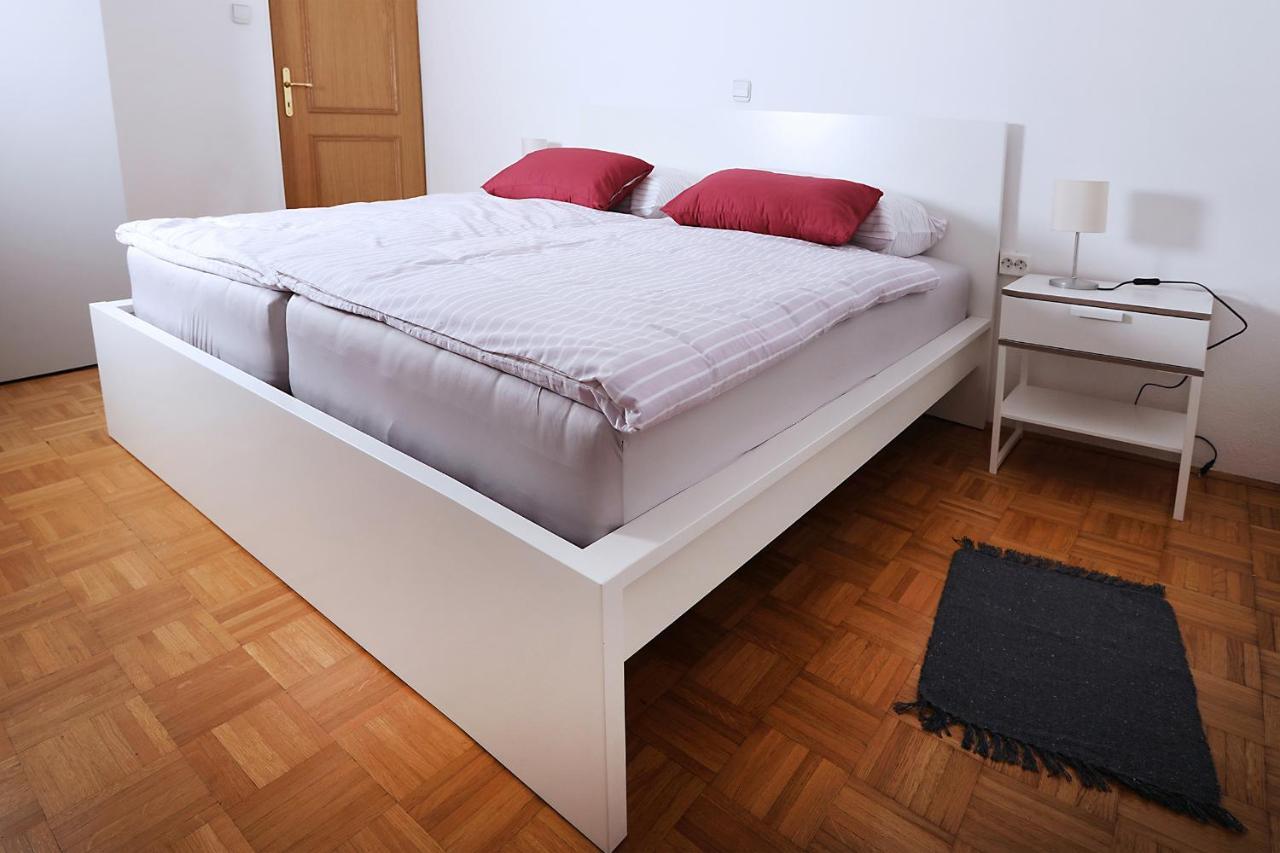 Apartma Dolinar Gorenja Vas  エクステリア 写真